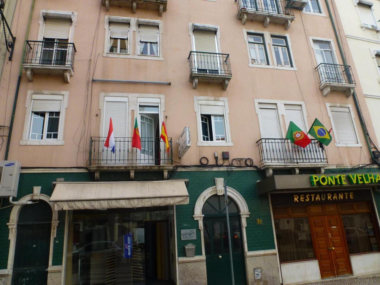 Hospedaria D. Damelio Lisboa المظهر الخارجي الصورة